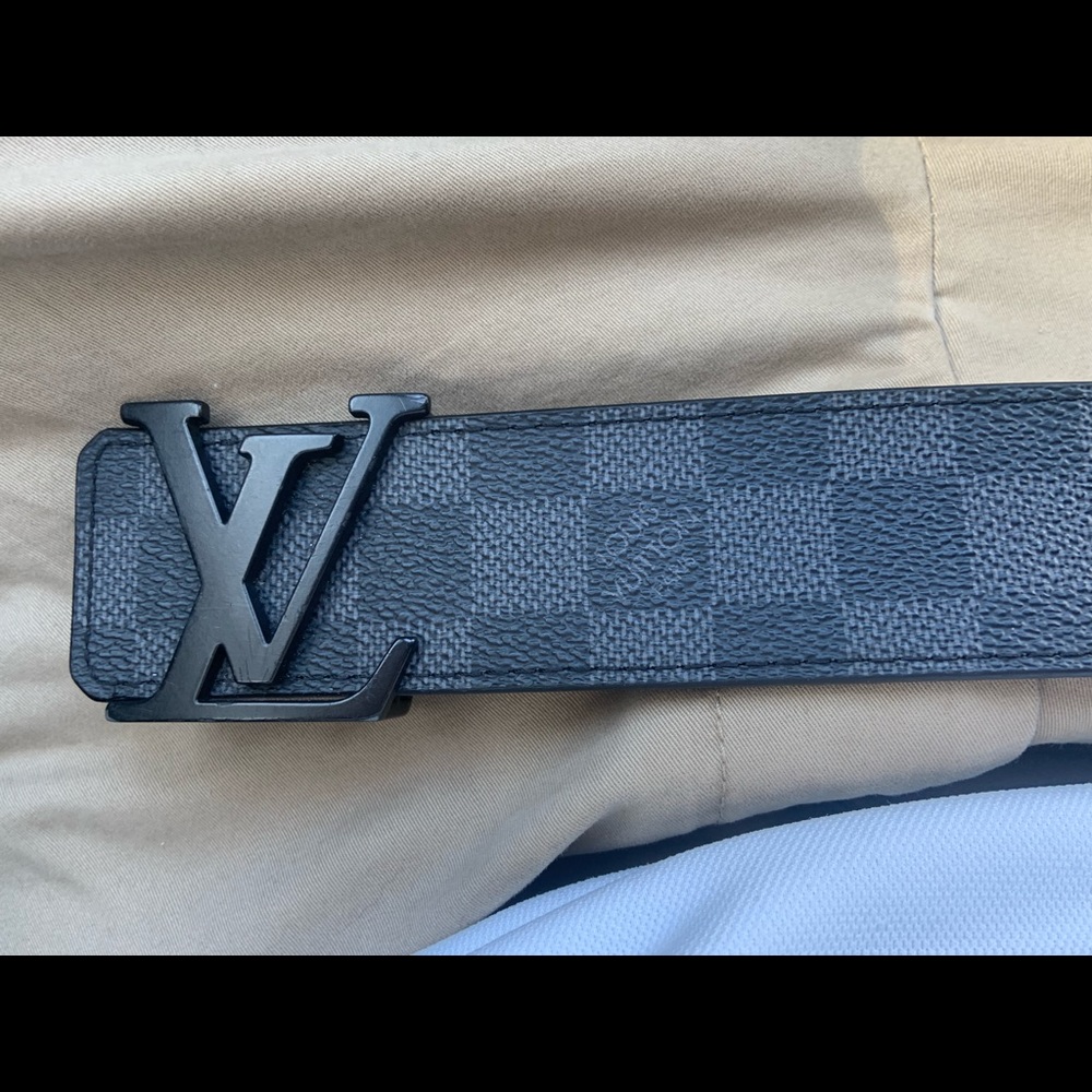 Authentic Louis Vuitton Belt (Black)